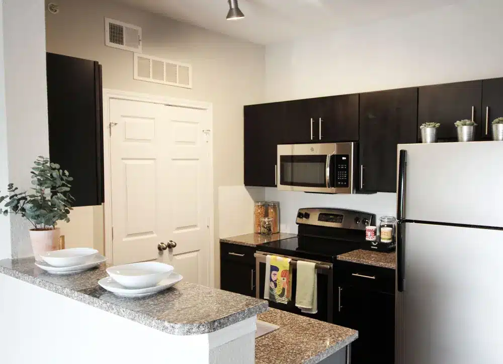 21 Pearl Off Campus Apartments in West Campus Near UT Austin Kitchen