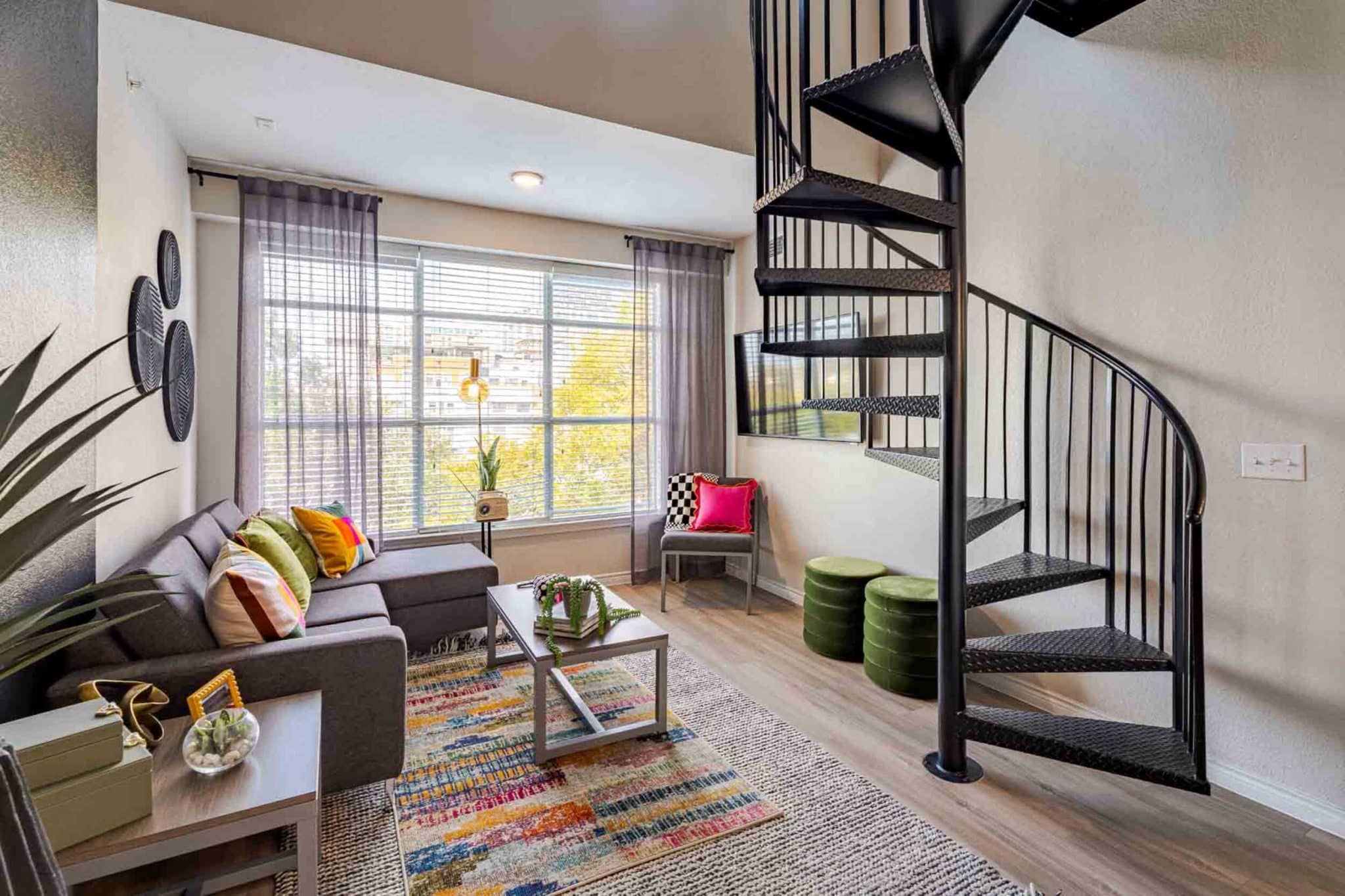 21 Pearl Apartments Near UT Austin Fully Furnished Living Room